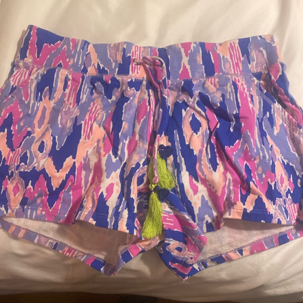 LILLY PULITZER SHORTS SIZE S